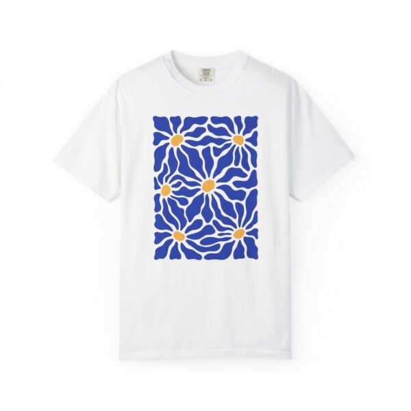 Daisy Tile Graphic T-Shirt — Blue & Yellow Floral Art Tee